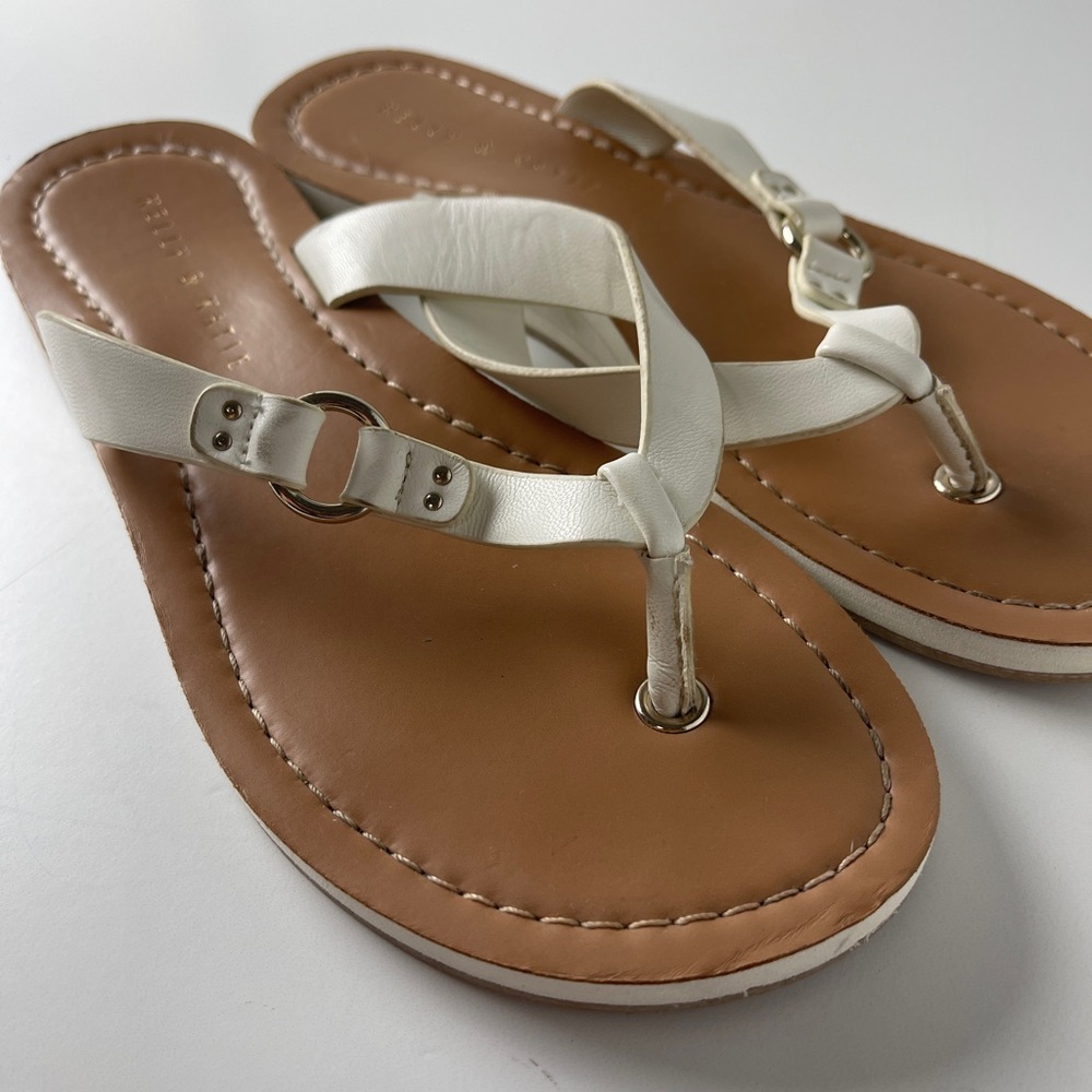 Kelly & Katie Women's White Sandals Size 7